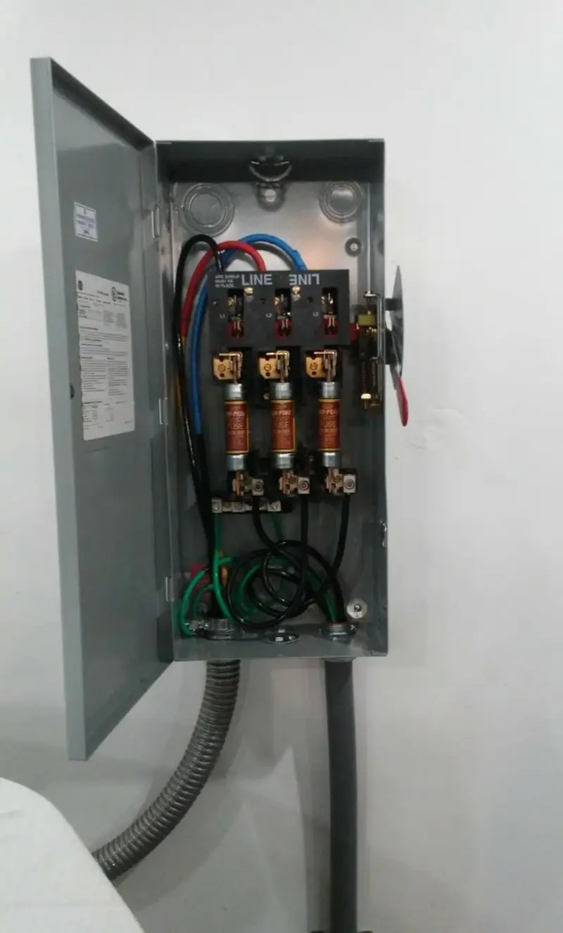 Three-phase disconnect switch installed for Electrical Wiring & Rewiring in Roanoke